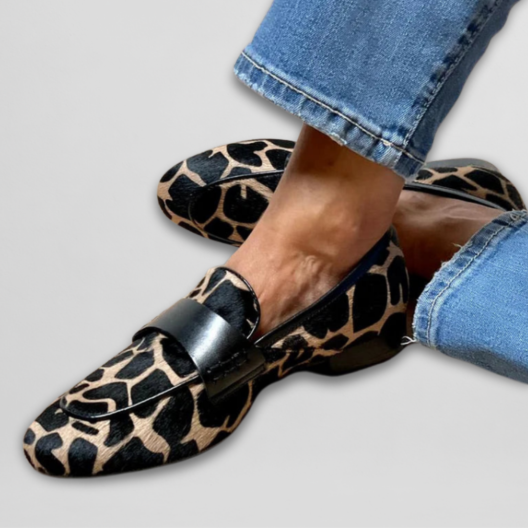 Nora | Loafer with Animal Print