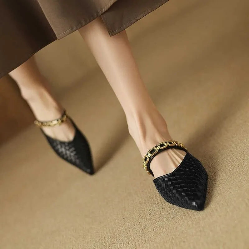 Delmira Pointed Slippers